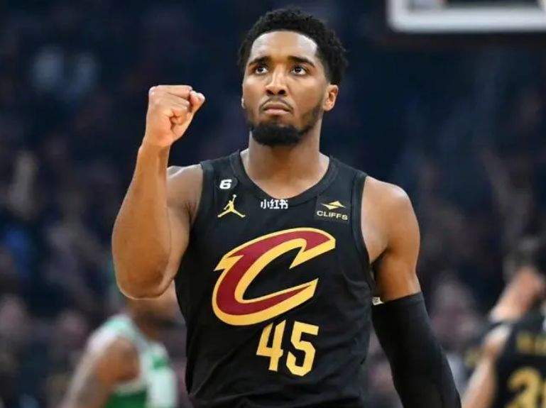 九游体育官方Ming在C9比赛中领先优势明显，出色发挥引发热议！(c9选手啥意思)