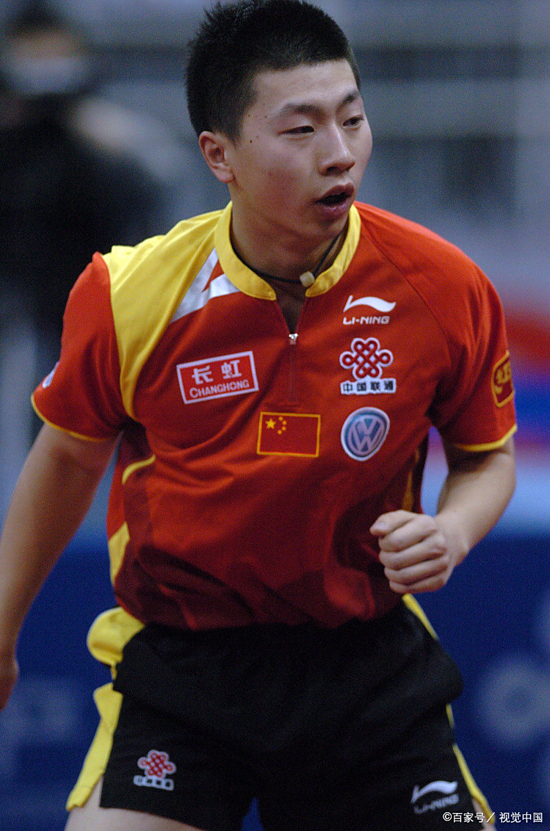 九游体育赛事直播包含齐鲁雄鹿队惊险晋级胶东雄鹿队，排球总决赛上演关键失误成转折！二次进攻频频奏效的词条