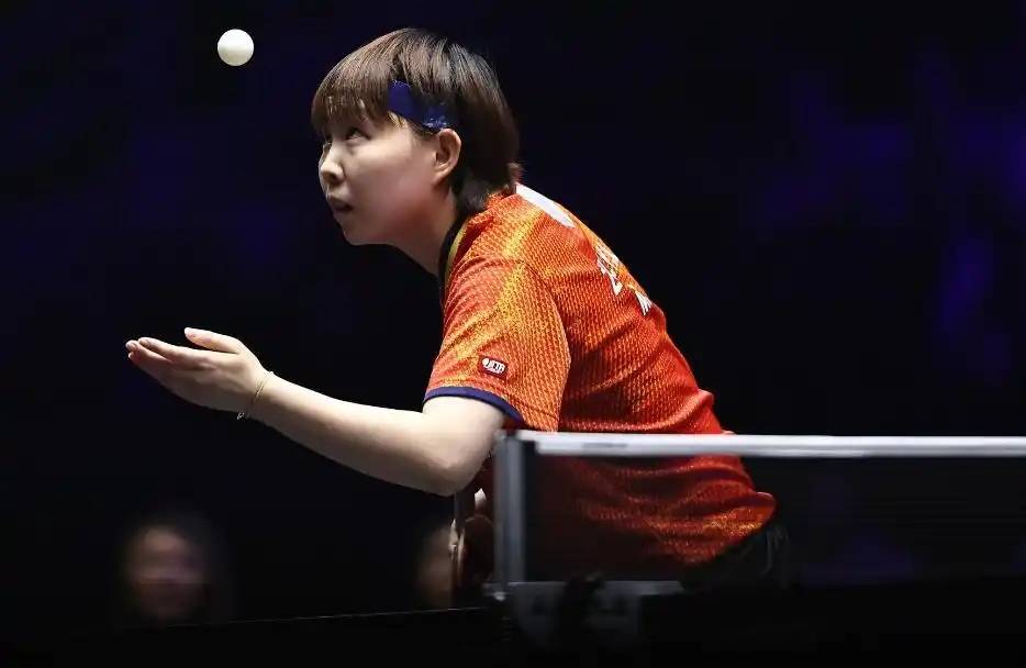 九游体育赛事直播包含夏洛特黄蜂迎世预赛关键赛，赛前手感冰凉，球迷炸锅，年轻球员获得机会的词条